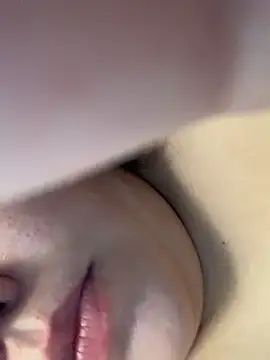 Snapshot of lunamas chatting on October 26, 2025, 5:30 am lunamas online show from October 26, 2025, 5:30 am