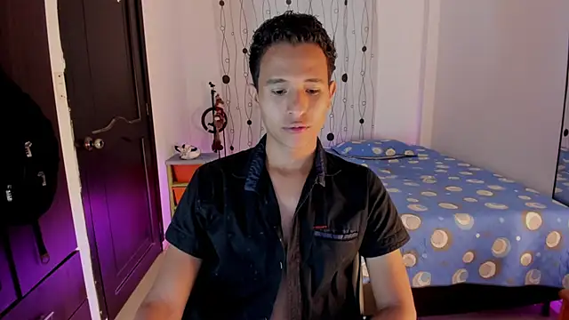 Snapshot of alessandro_wizard chatting on March 14, 2025, 9:54 pm alessandro wizard online show from March 14, 2025, 9:54 pm