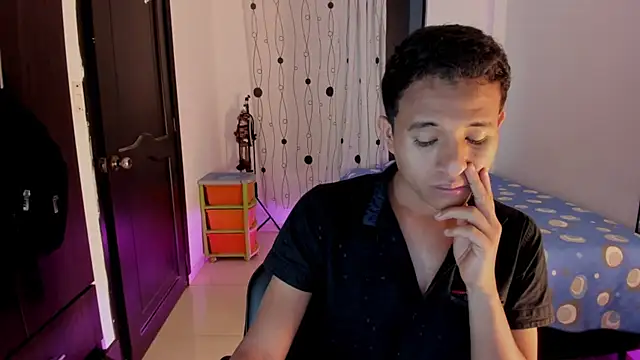 Snapshot of alessandro_wizard chatting on March 5, 2025, 2:36 am alessandro wizard online show from March 5, 2025, 2:36 am