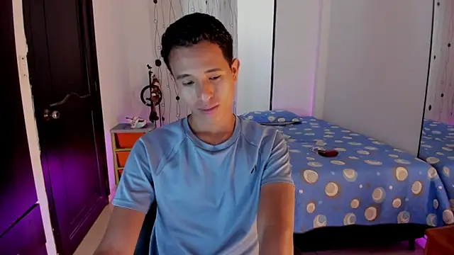 Snapshot of alessandro_wizard chatting on March 10, 2025, 6:45 pm alessandro wizard online show from March 10, 2025, 6:45 pm