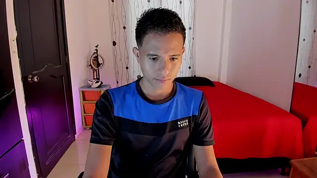 Snapshot of alessandro_wizard chatting on February 17, 2025, 7:12 pm alessandro wizard online show from February 17, 2025, 7:12 pm