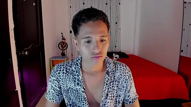 Snapshot of alessandro_wizard chatting on March 21, 2025, 12:29 am alessandro wizard online show from March 21, 2025, 12:29 am