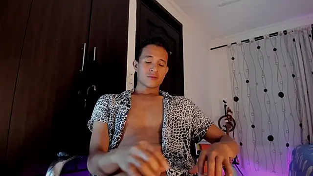 Snapshot of alessandro_wizard chatting on March 8, 2025, 1:39 am alessandro wizard online show from March 8, 2025, 1:39 am