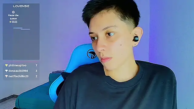 aron wi online show from February 25, 2025, 12:49 pm