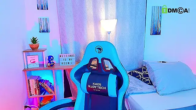 aron wi online show from October 9, 2025, 12:06 pm