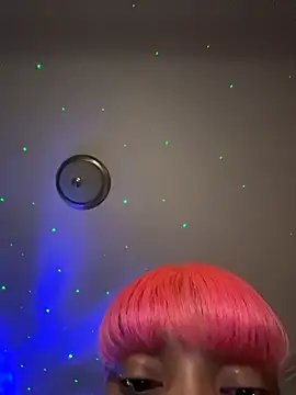 butterflybootyy online show from February 11, 2026, 7:25 pm