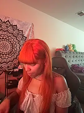 butterflybootyy online show from October 12, 2025, 3:24 pm