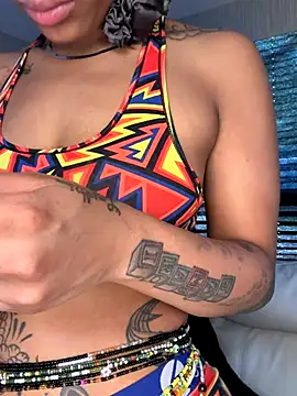 butterflybootyy online show from September 20, 2025, 6:35 pm