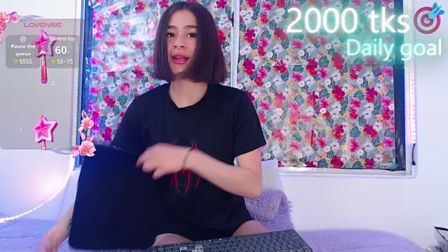 -Gwen- online show from December 10, 2024, 3:51 am