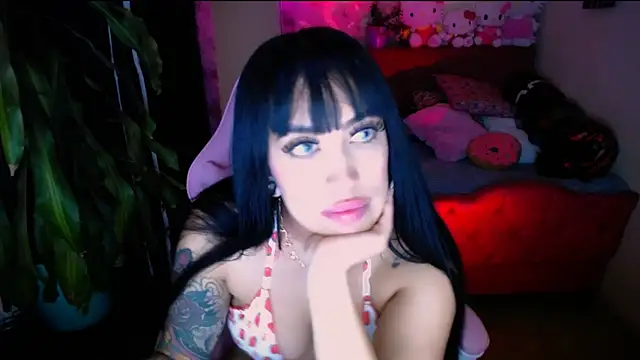 Snapshot of imyourdoll__ chatting on December 31, 2024, 1:36 am imyourdoll online show from December 31, 2024, 1:36 am