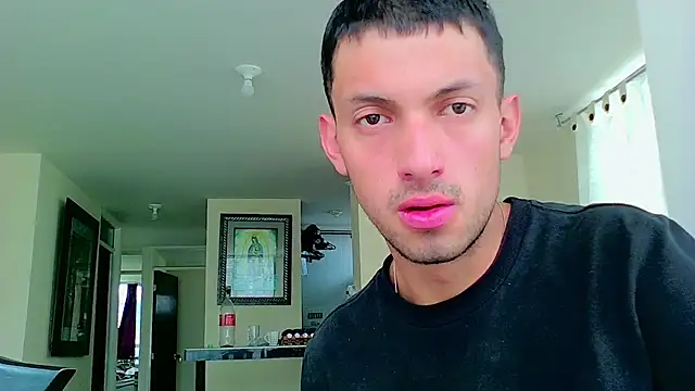 Snapshot of Dylan_west chatting on October 26, 2025, 4:40 pm Dylan west online show from October 26, 2025, 4:40 pm