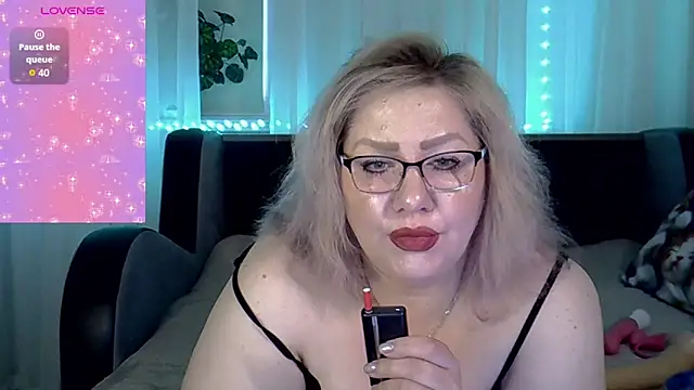 AngelinaGlam online show from September 27, 2025, 12:55 pm