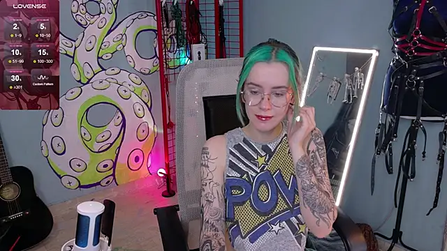 Snapshot of Cumpotik_Eve chatting on February 12, 2026, 2:22 am Cumpotik Eve online show from February 12, 2026, 2:22 am