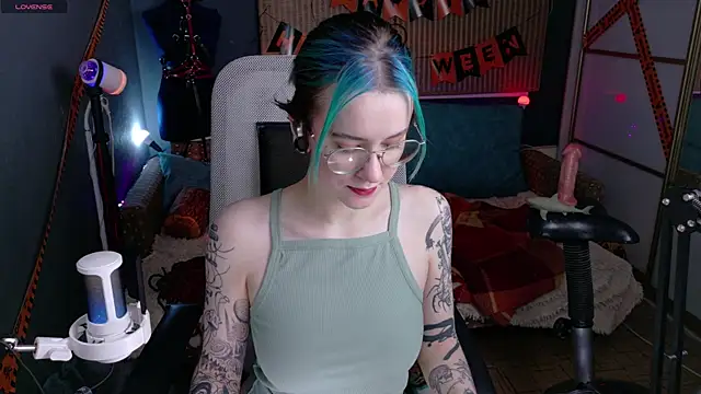 Snapshot of Cumpotik_Eve chatting on December 16, 2025, 3:11 am Cumpotik Eve online show from December 16, 2025, 3:11 am