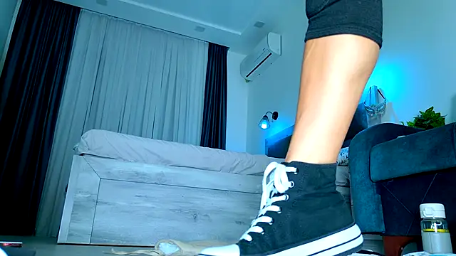 Brenda M00n online show from November 7, 2025, 3:16 pm