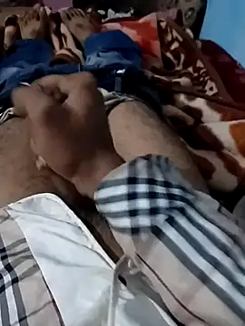 HotPrism439 online show from November 13, 2025, 7:07 pm