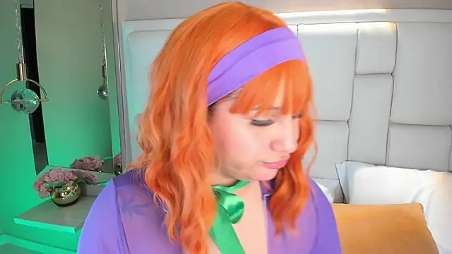 AvyMilton online show from March 4, 2026, 11:51 am