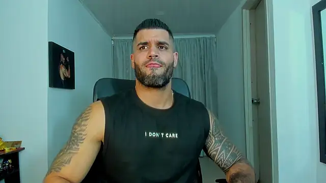 Snapshot of SamirHazard97 chatting on January 18, 2026, 12:47 am SamirHazard97 online show from January 18, 2026, 12:47 am