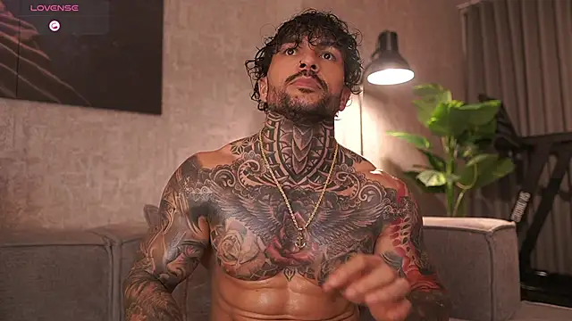 Snapshot of mariano_costa chatting on March 3, 2026, 5:25 am mariano costa online show from March 3, 2026, 5:25 am