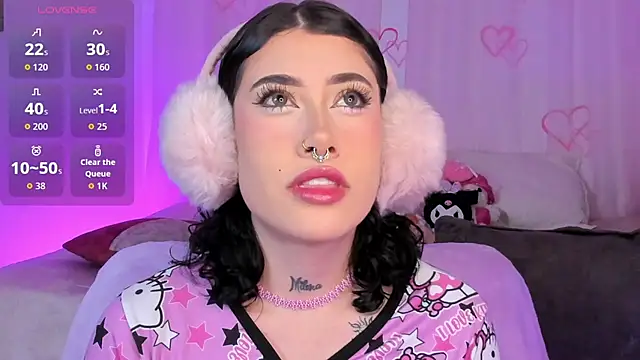 melody suarez online show from November 2, 2025, 10:26 pm