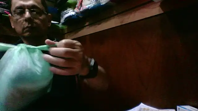 Snapshot of MarcusKelvin chatting on October 28, 2025, 4:39 pm MarcusKelvin online show from October 28, 2025, 4:39 pm