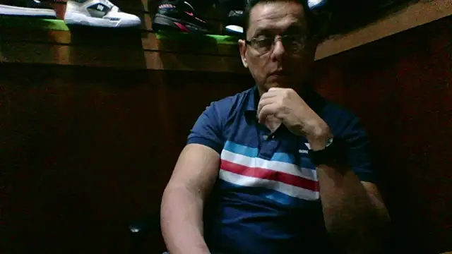 Snapshot of MarcusKelvin chatting on October 25, 2025, 12:17 pm MarcusKelvin online show from October 25, 2025, 12:17 pm