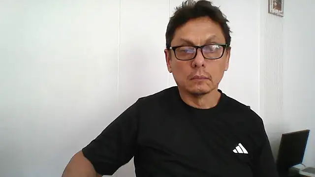 Snapshot of MarcusKelvin chatting on April 24, 2026, 5:04 pm MarcusKelvin online show from April 24, 2026, 5:04 pm
