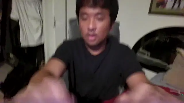 bigasianloads25 online show from September 28, 2025, 6:09 am