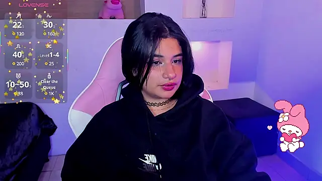 BonnieTaylor0 online show from March 10, 2025, 6:38 am