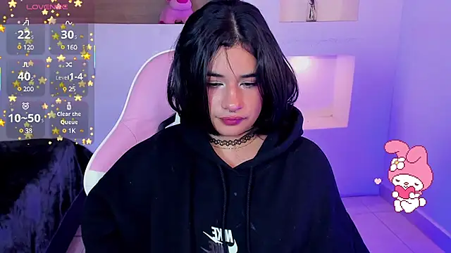 BonnieTaylor0 online show from March 9, 2025, 6:39 am