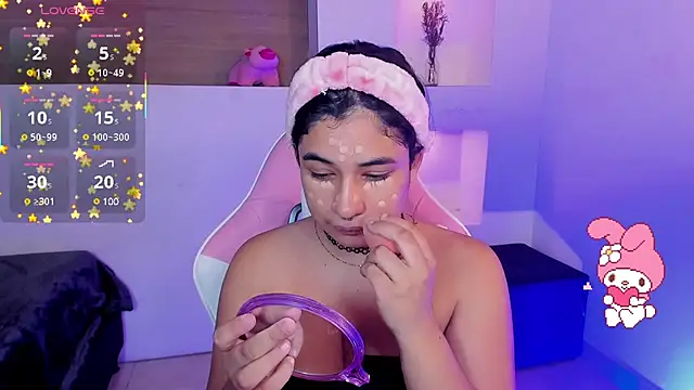 BonnieTaylor0 online show from March 15, 2025, 3:18 am