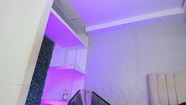 Snapshot of miranda_villa chatting on January 13, 2026, 12:20 pm miranda villa online show from January 13, 2026, 12:20 pm