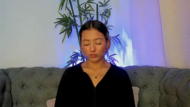 miranda villa online show from December 15, 2025, 12:55 pm