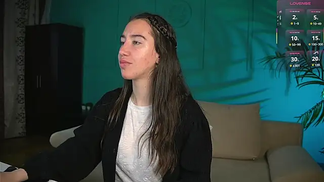 Snapshot of Belle_Via chatting on May 25, 2026, 3:55 pm Belle Via online show from May 25, 2026, 3:55 pm