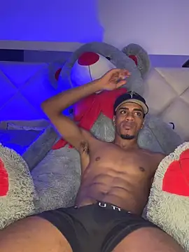 Snapshot of AaronCruz_ chatting on November 9, 2025, 7:12 am AaronCruz online show from November 9, 2025, 7:12 am