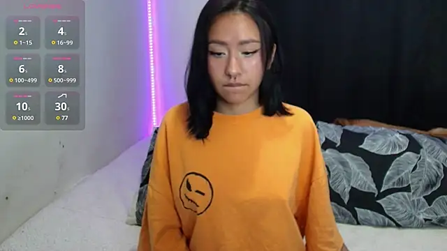 Snapshot of Anne_Nicholson chatting on February 14, 2025, 2:39 am Anne Nicholson online show from February 14, 2025, 2:39 am