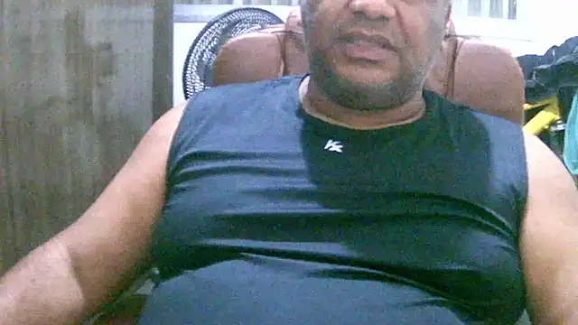 Snapshot of ulmo_br chatting on November 6, 2025, 10:36 pm ulmo br online show from November 6, 2025, 10:36 pm