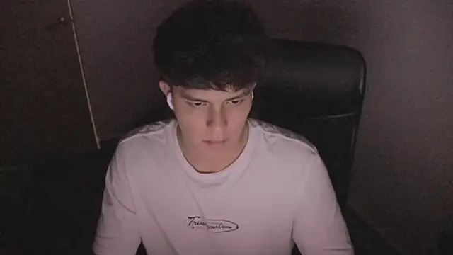 Tony Hoffa online show from December 13, 2025, 8:04 pm