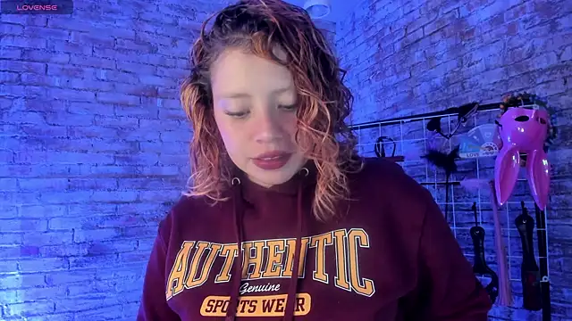 Snapshot of Cherry_xoxx chatting on September 20, 2025, 11:37 am Cherry xoxx online show from September 20, 2025, 11:37 am