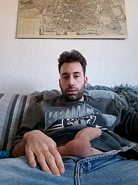 Snapshot of espanolmadrid chatting on December 31, 2024, 8:59 am espanolmadrid online show from December 31, 2024, 8:59 am