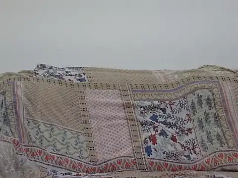 Snapshot of mishi_kaur chatting on March 12, 2025, 5:02 am mishi kaur online show from March 12, 2025, 5:02 am