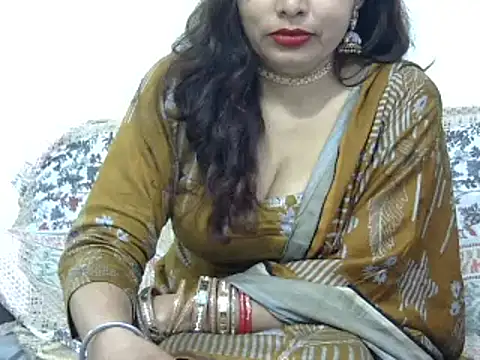 Snapshot of mishi_kaur chatting on February 4, 2025, 6:04 am mishi kaur online show from February 4, 2025, 6:04 am