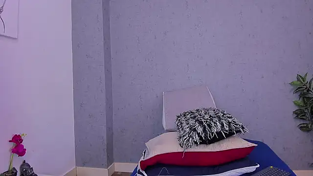 Tiffany mendez online show from March 10, 2026, 12:20 pm