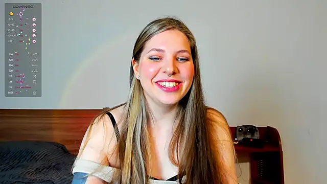 Snapshot of Annie_aww chatting on January 29, 2025, 3:22 am Annie aww online show from January 29, 2025, 3:22 am