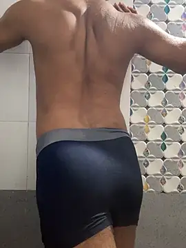 Snapshot of wild_x_predator chatting on March 1, 2026, 9:20 am wild x predator online show from March 1, 2026, 9:20 am