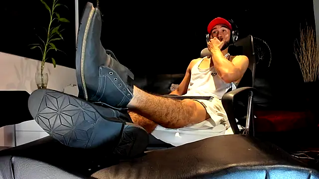 alessandro wye online show from November 5, 2025, 9:23 am