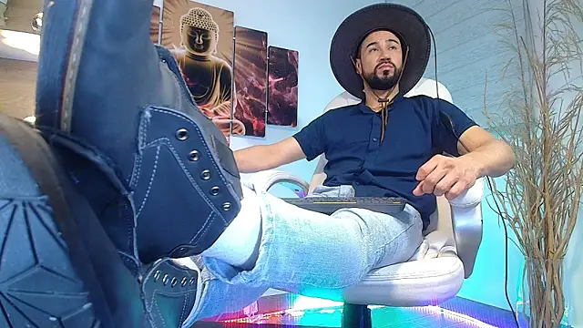 alessandro wye online show from March 17, 2025, 9:33 am