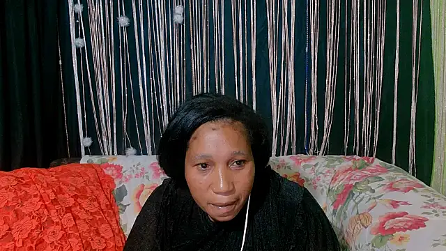 SexcGals online show from October 27, 2025, 7:37 pm