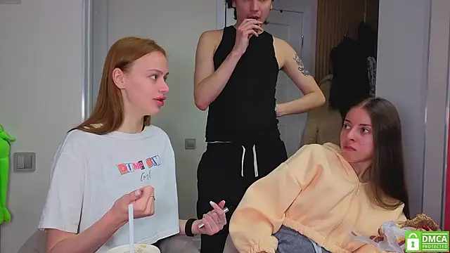 Snapshot of fcjuicy_pussy chatting on February 9, 2026, 10:13 am fcjuicy pussy online show from February 9, 2026, 10:13 am