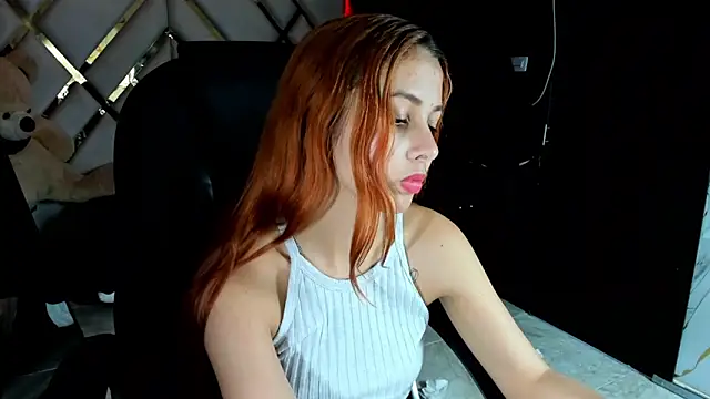 Paris Petit online show from December 13, 2025, 8:04 pm